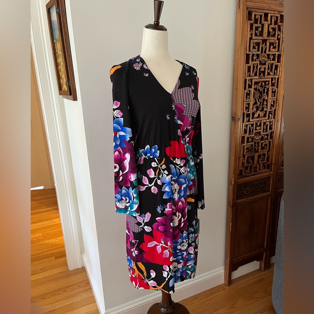Calvin Klein Floral Dress Women’s Size 6 NWT